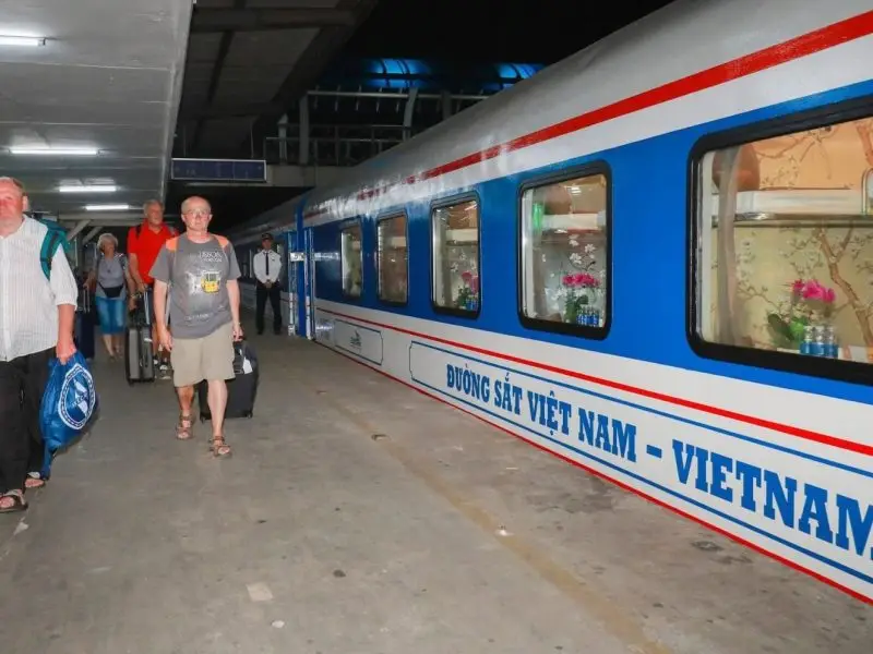 Hanoi to Da Nang train