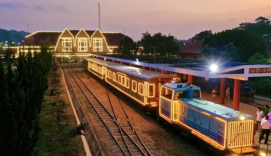 Discover The Top 6 Luxury Overnight Trains Vietnam