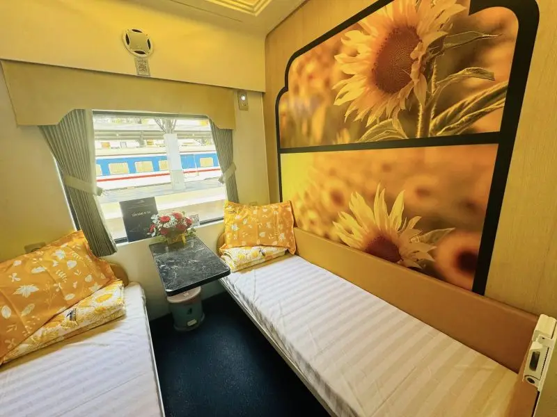 luxury train from ho chi minh to Danang