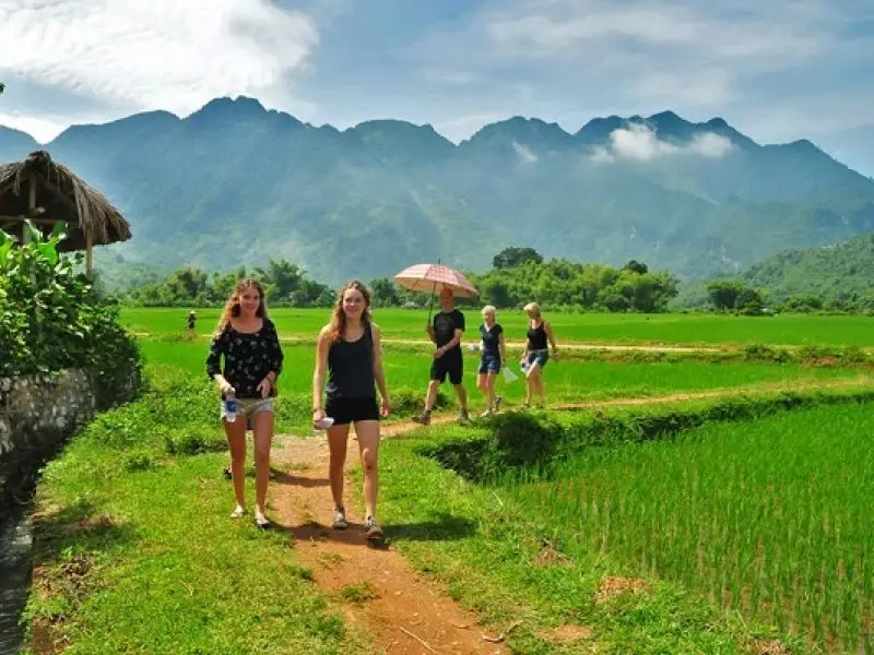 mai chau tour