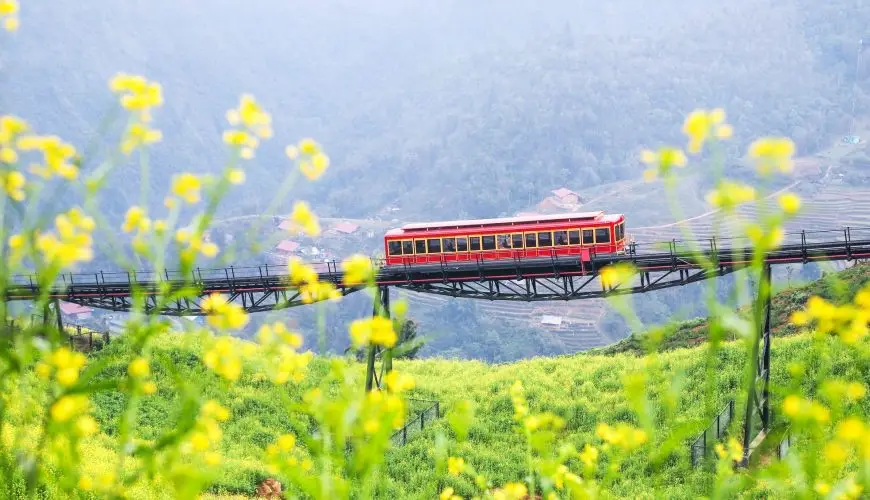 Discover The Top 6  Most Attractive Vietnam Luxury Train Tours