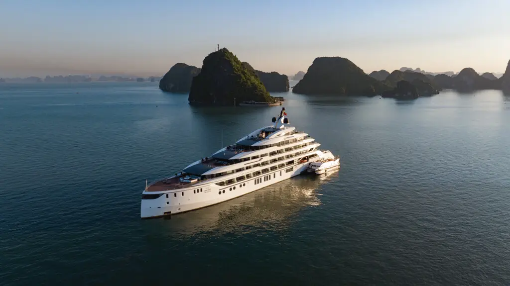 grand pioneers halong bay cruise 1